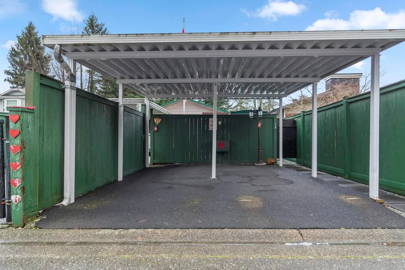 33132 MYRTLE AVENUE - photo 2 of 25