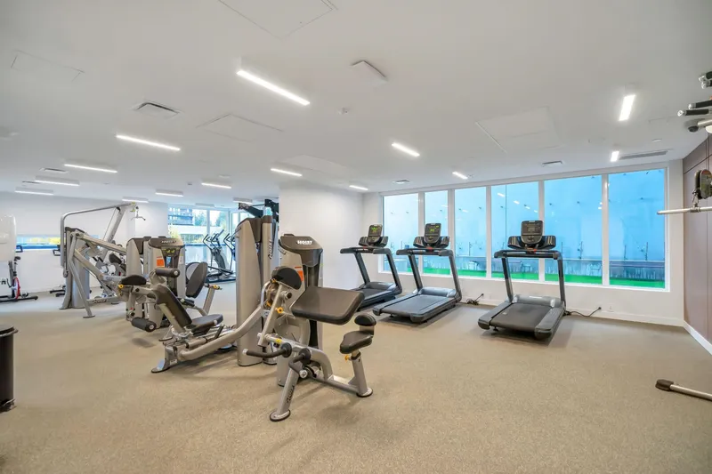 909 13615 FRASER WAY - photo 2 of 9