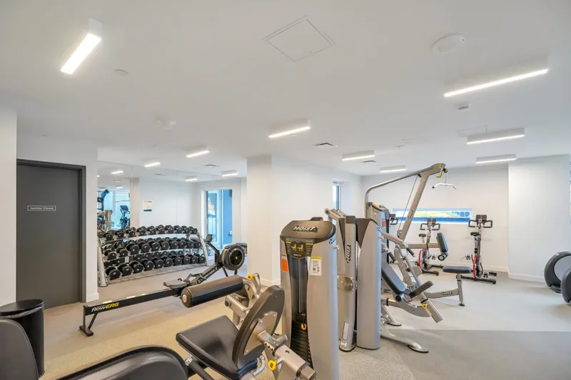 909 13615 FRASER WAY - photo 3 of 9