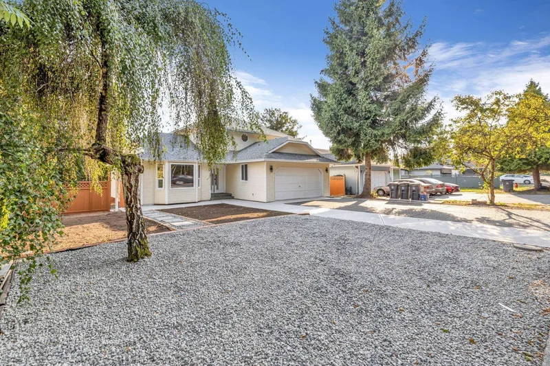 14278 HYLAND ROAD - photo 4 of 25