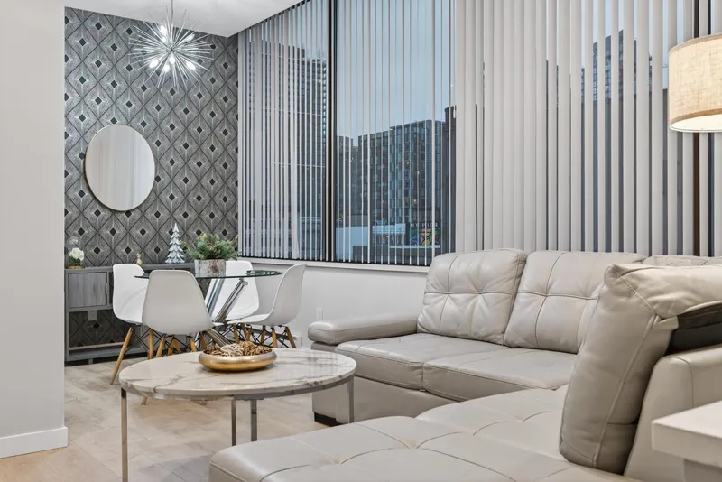 311 1010 HOWE STREET - photo 2 of 25