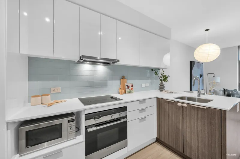 1605 1308 HORNBY STREET - photo 3 of 25