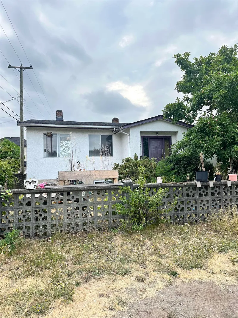 7830 YUKON STREET - photo 2 of 3