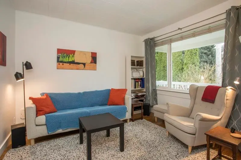 432 RICHMOND STREET - photo 3 of 25