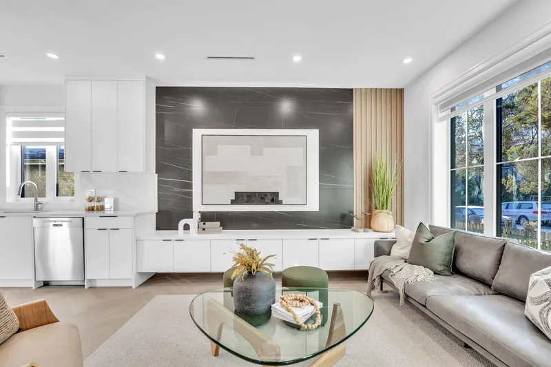 2153 E 20TH AVENUE - photo 2 of 25