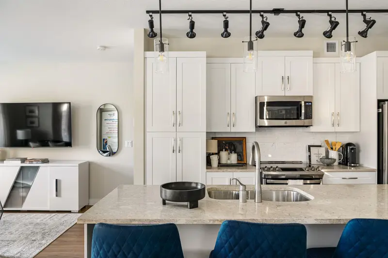 306 20932 83 AVENUE - photo 3 of 11