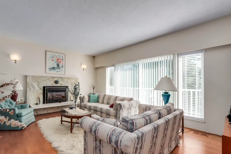 2141 DAUPHIN PLACE - photo 2 of 25