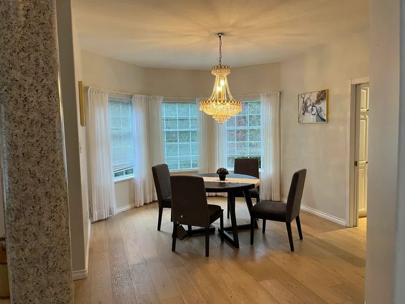 14527 30 AVENUE - photo 4 of 18