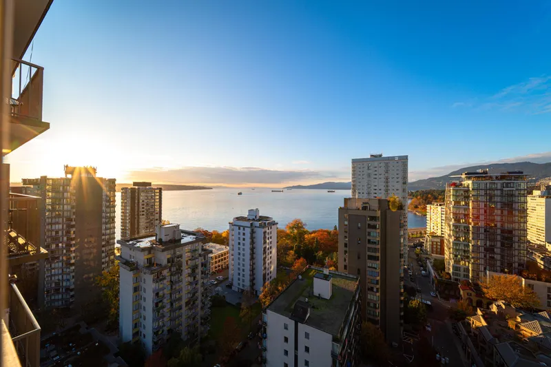 2004 1251 CARDERO STREET - photo 1 of 25