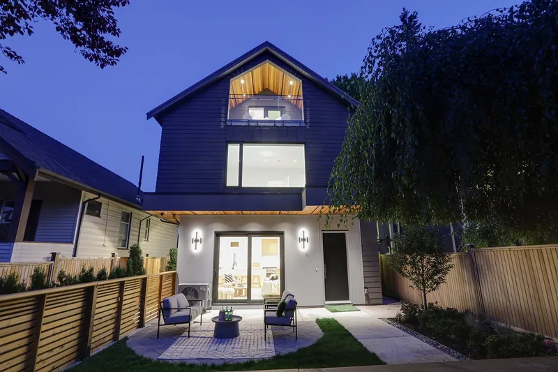 1 944 E 13 AVENUE - photo 1 of 19