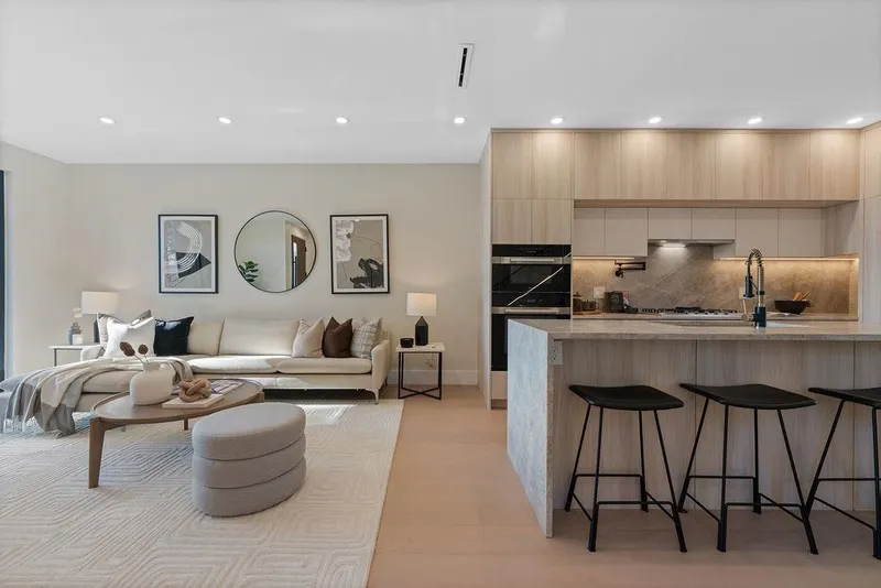 504 E 5TH STREET - photo 2 of 25