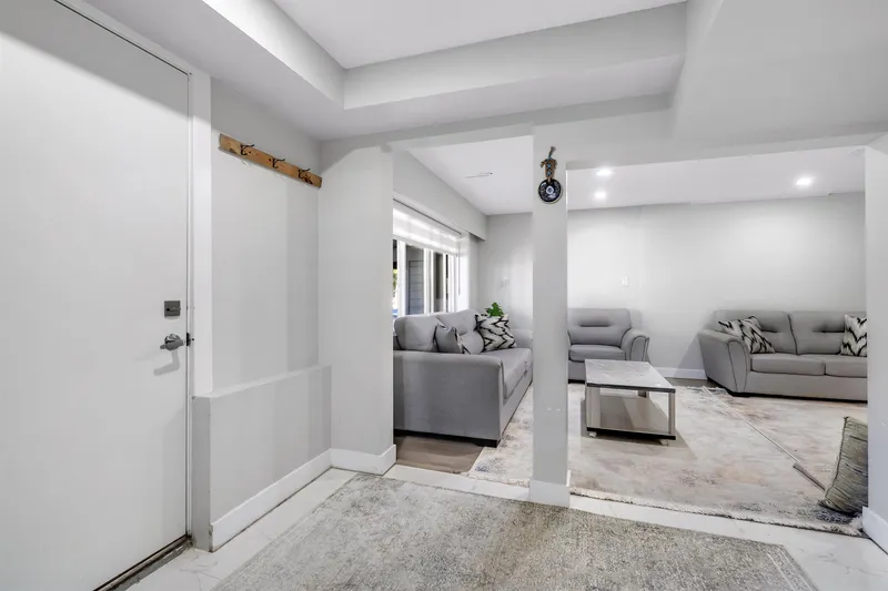 1677 EASTERN DRIVE - photo 4 of 25