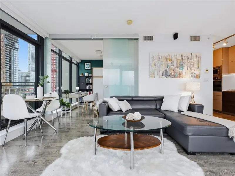 1106 2378 ALPHA AVENUE - photo 4 of 25