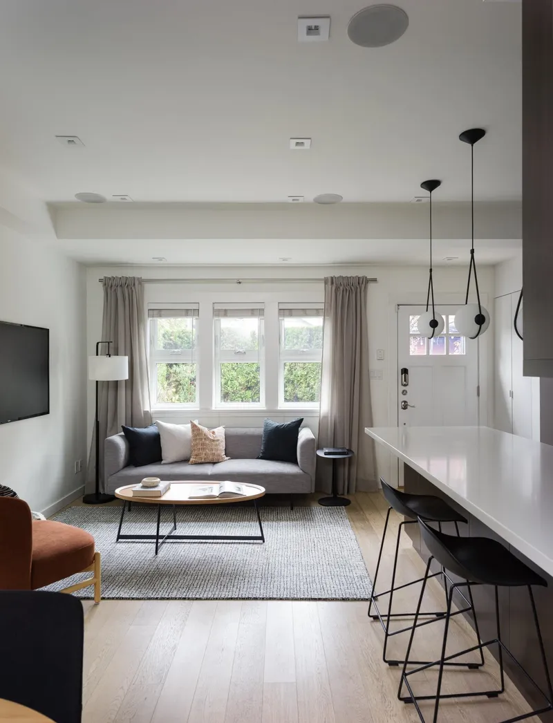 723 UNION STREET - photo 3 of 25