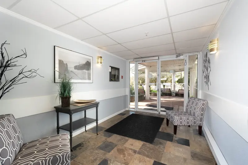 503 11605 227 STREET - photo 3 of 25