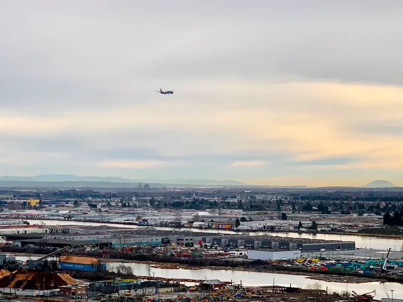 3003 455 SW MARINE DRIVE - photo 2 of 25