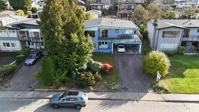 6096 SERVICE STREET - photo 3 of 25