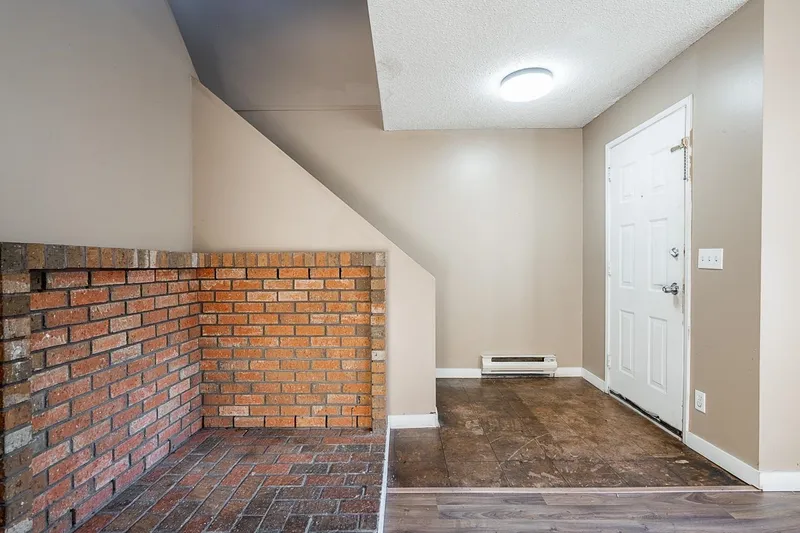 13127 BALLOCH DRIVE - photo 2 of 25