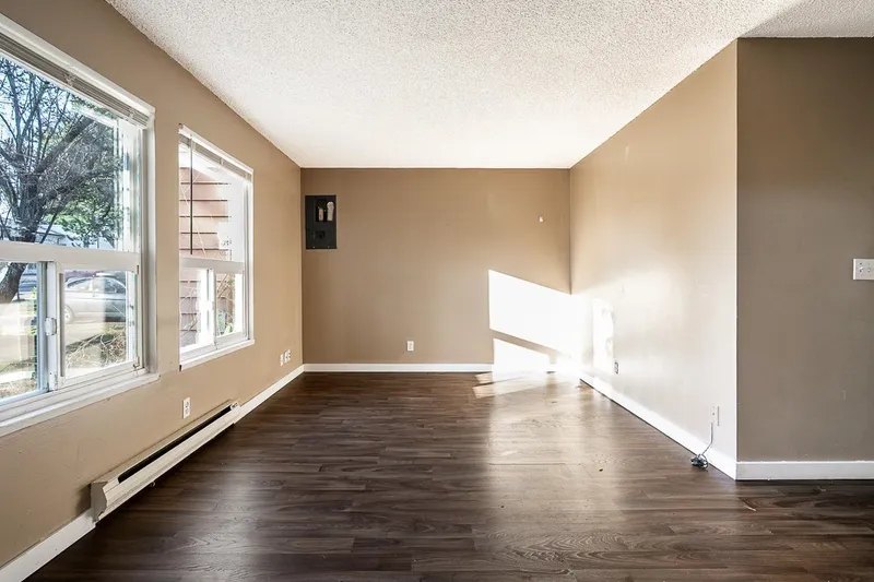 13127 BALLOCH DRIVE - photo 3 of 25