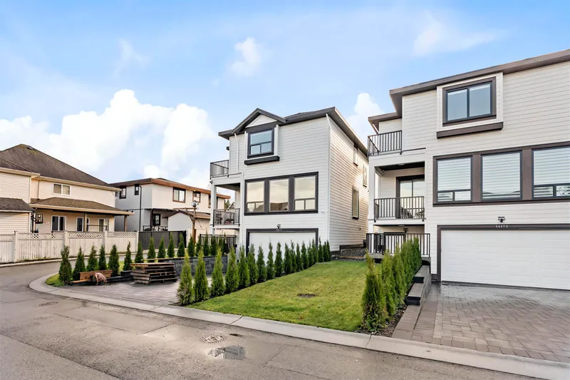 14165 60A AVENUE - photo 3 of 25