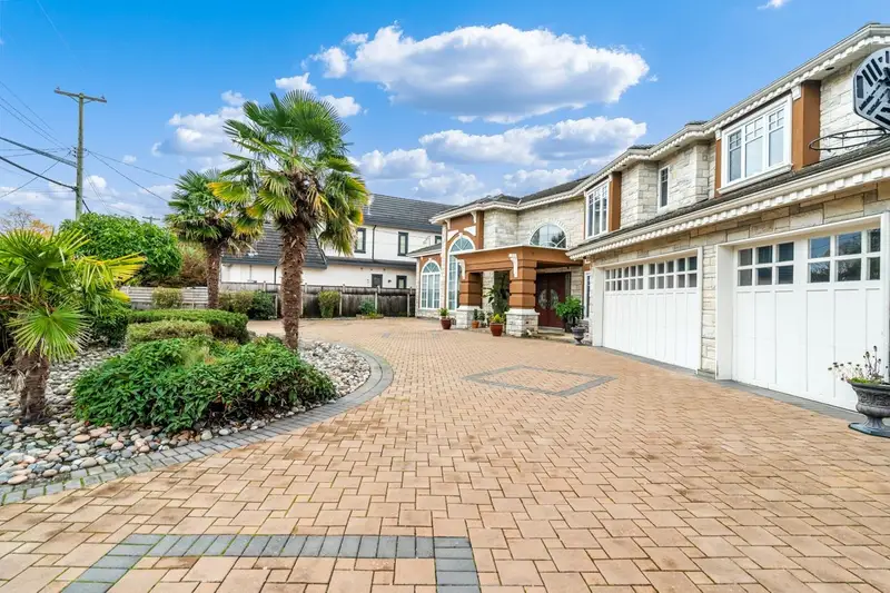 7351 GRANDY ROAD - photo 3 of 25