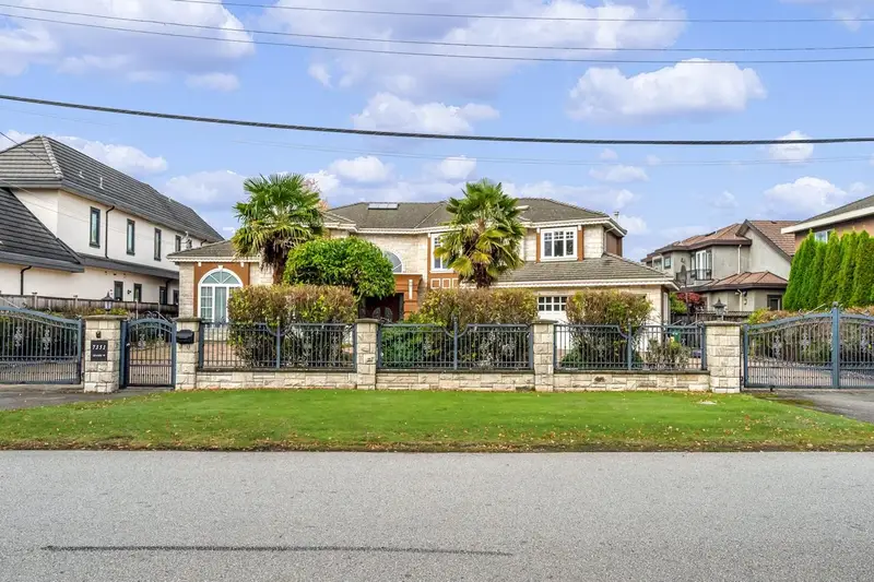 7351 GRANDY ROAD - photo 4 of 25