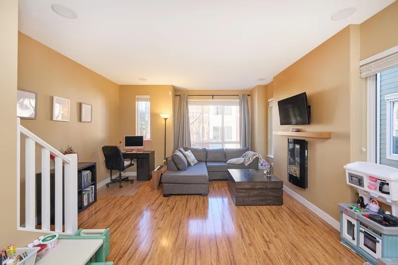 37 2929 156 STREET - photo 4 of 25