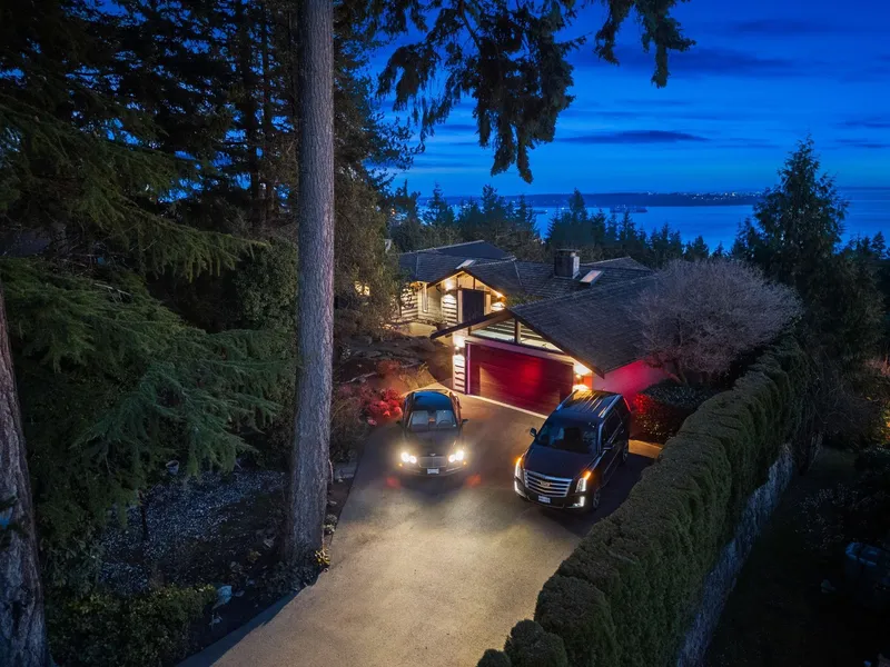 4570 WOODGREEN COURT - photo 4 of 25