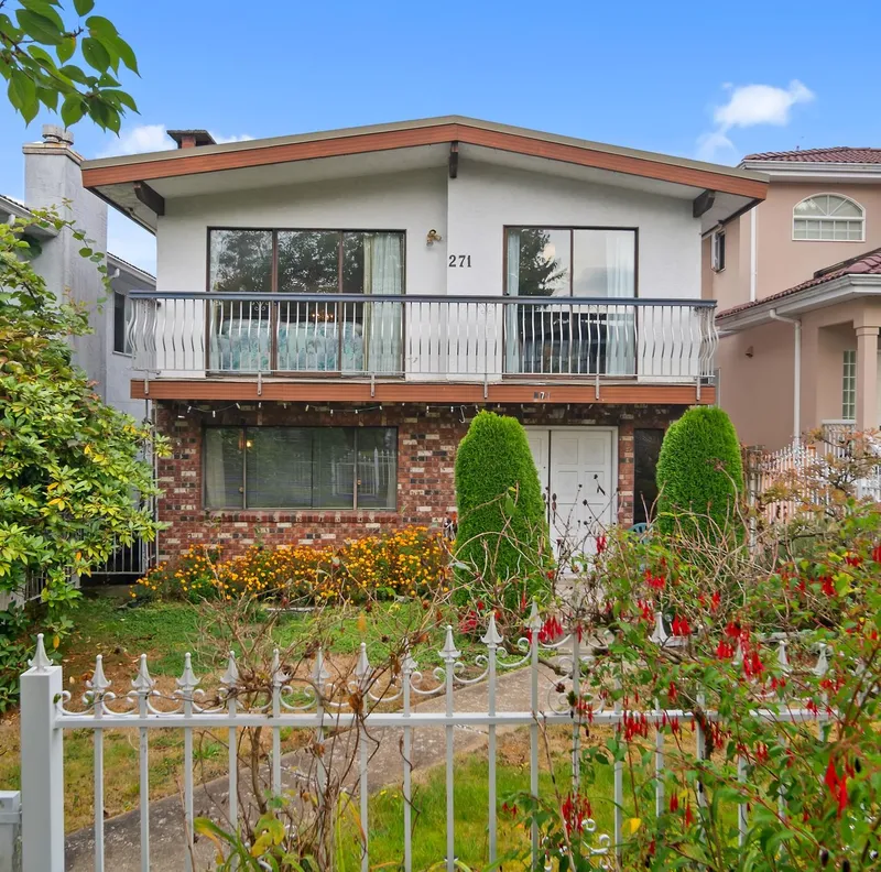 271 E 38TH AVENUE - photo 1 of 25