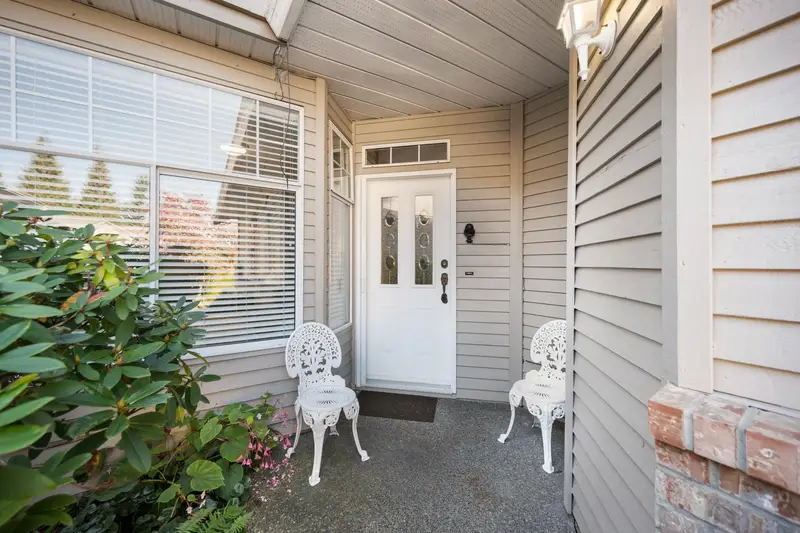 72 2533 152 STREET - photo 2 of 25