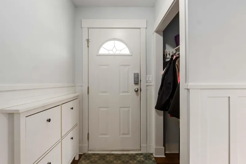 12066 GLENHURST STREET - photo 4 of 25