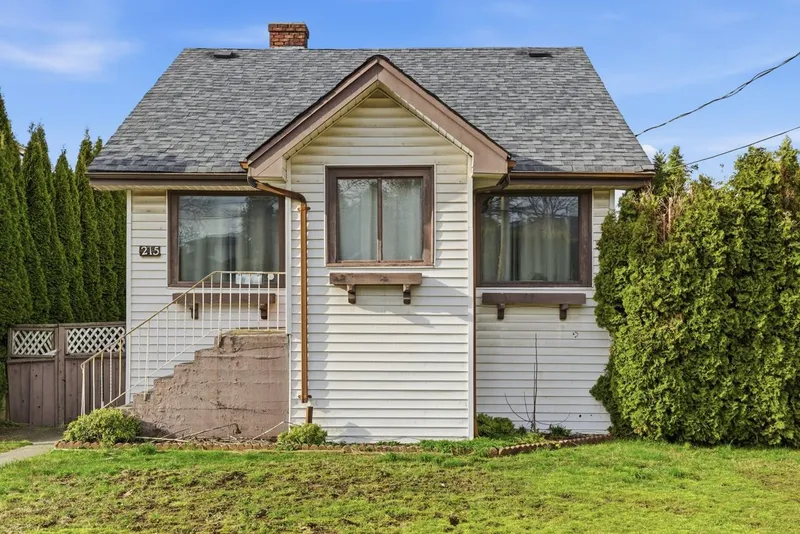 215 EIGHTH AVENUE - photo 1 of 21