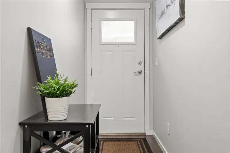 40 6895 188 STREET - photo 4 of 25