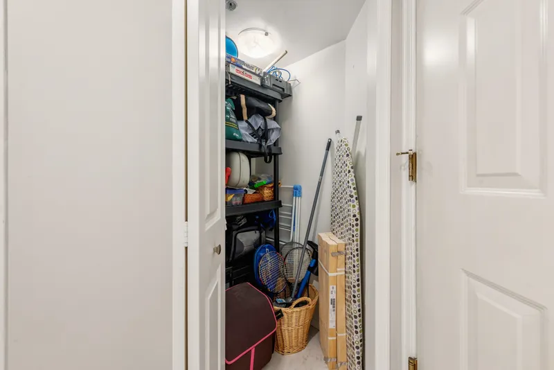 102 725 W 7TH AVENUE - photo 4 of 25