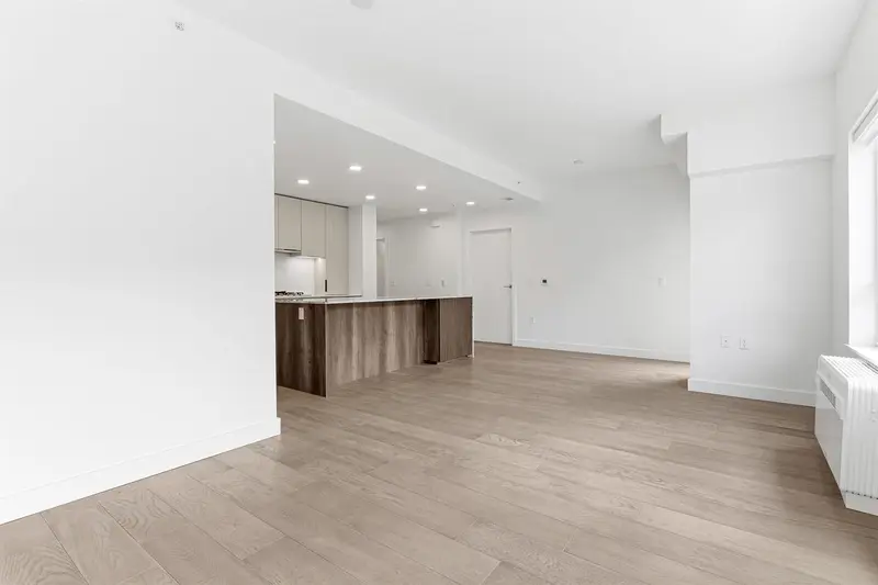 205 3590 W 39TH AVENUE - photo 4 of 20