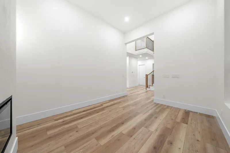 2711 202 STREET - photo 4 of 25