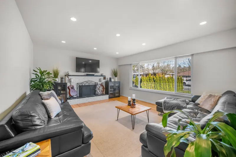 36 MOUNT ROYAL DRIVE - photo 4 of 25