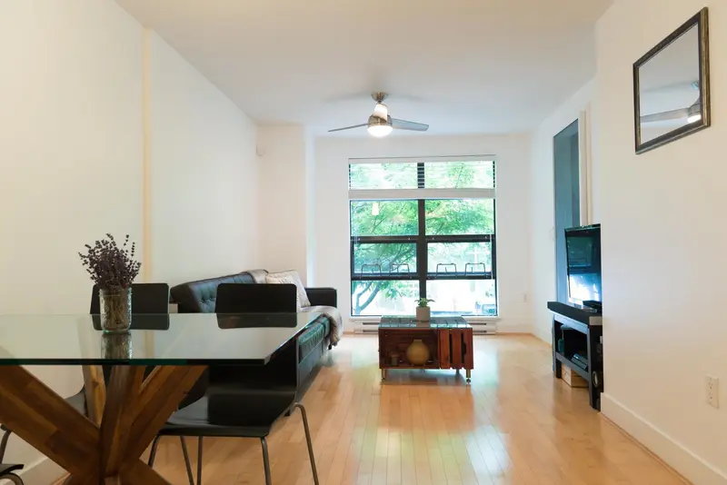 206 2137 W 10TH AVENUE - photo 1 of 20