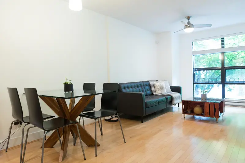 206 2137 W 10TH AVENUE - photo 2 of 20