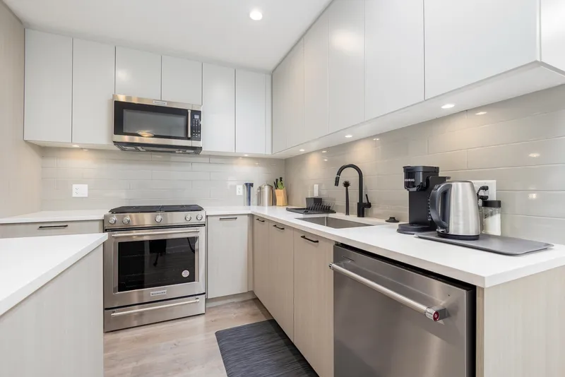 113 708 LEA AVENUE - photo 4 of 20