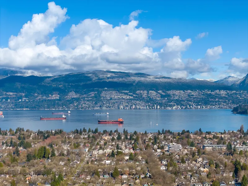 3253 W 21ST AVENUE - photo 2 of 25