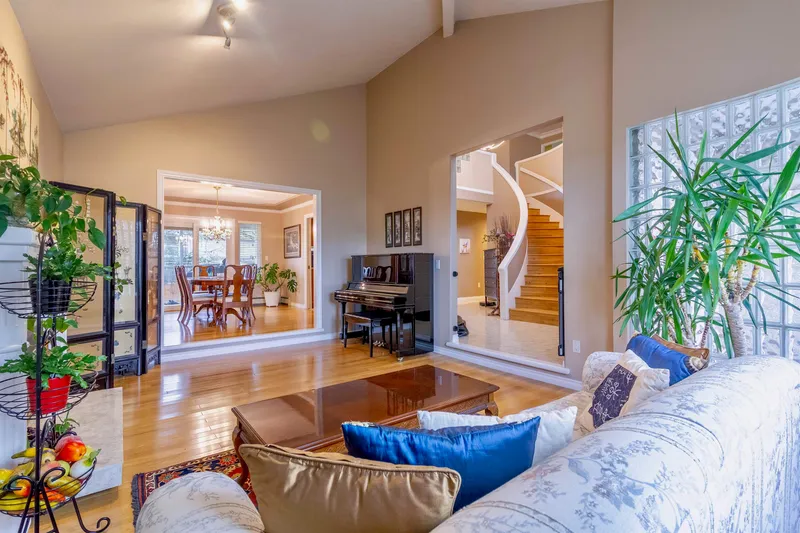 7470 ALMOND PLACE - photo 3 of 25