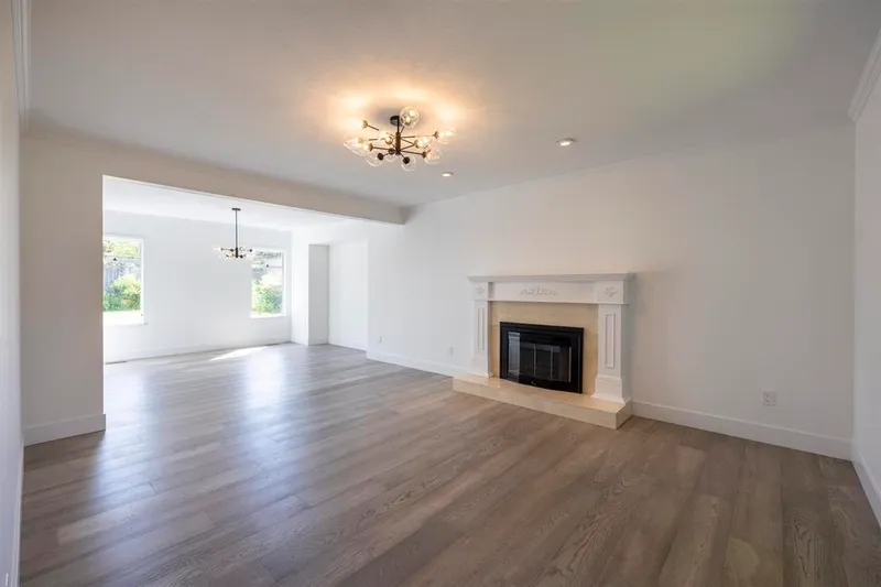 1032 164 STREET - photo 3 of 25