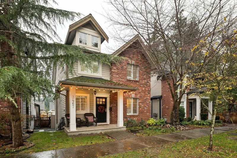 3467 148A STREET - photo 2 of 25