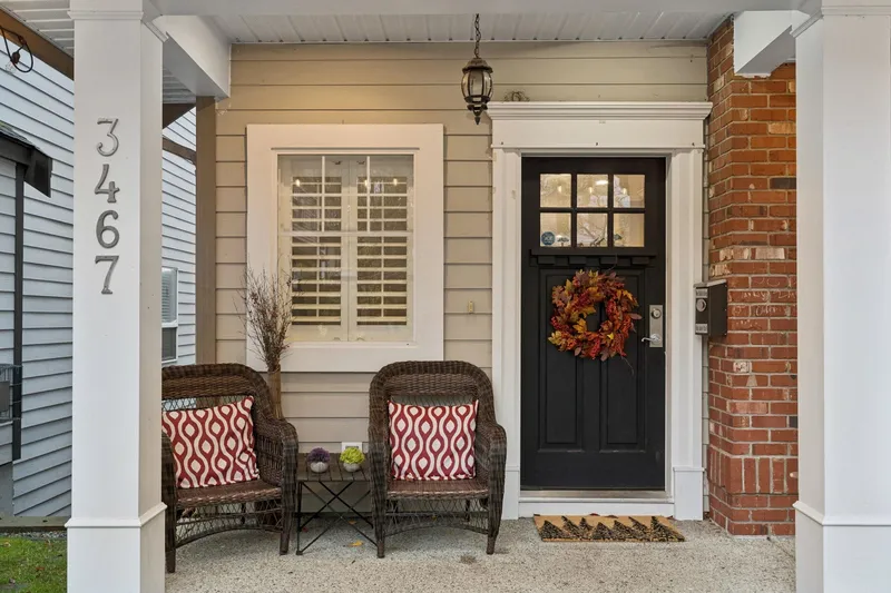 3467 148A STREET - photo 3 of 25