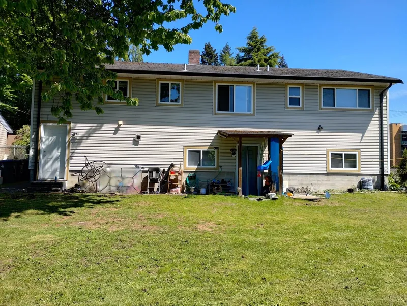 10425 140B STREET - photo 4 of 9