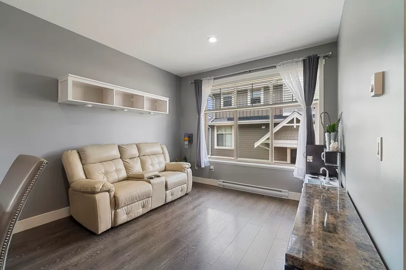 104 19525 73 AVENUE - photo 3 of 17