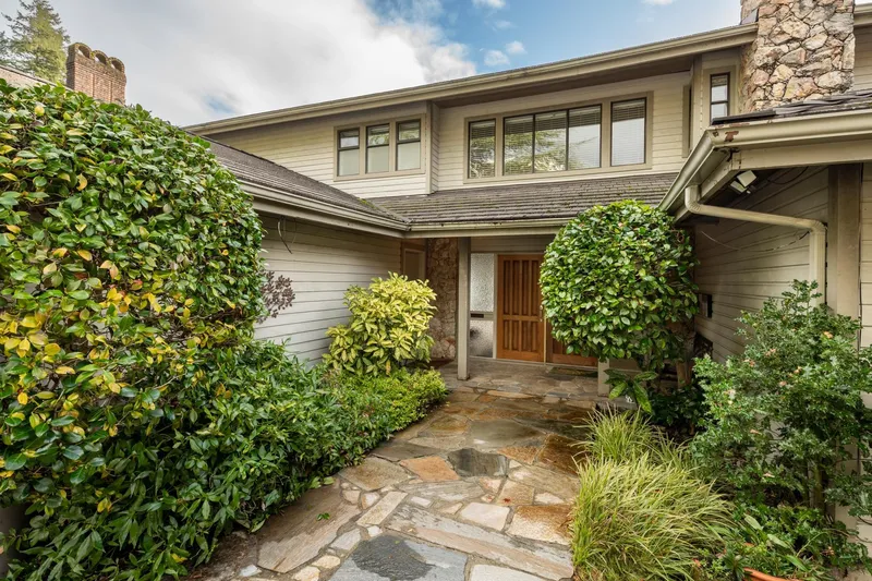 2346 WESTHILL DRIVE - photo 3 of 25