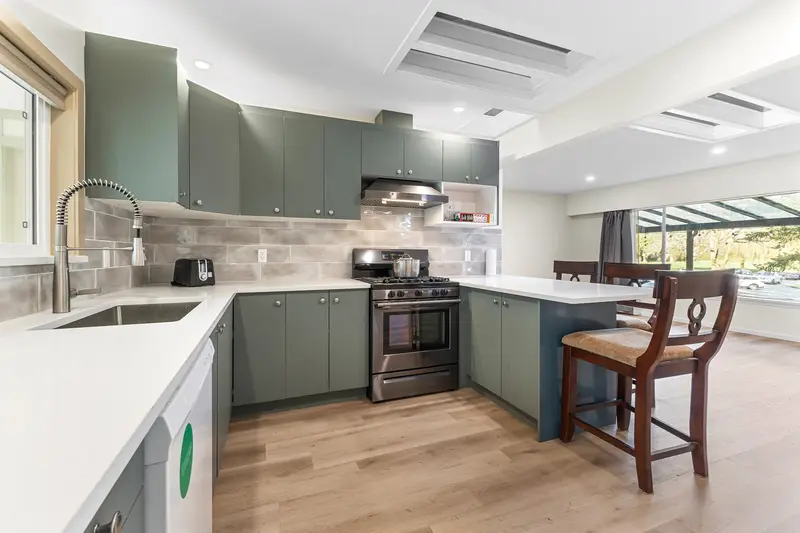 12930 OLD YALE ROAD - photo 4 of 22