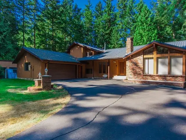 2191 172 STREET - photo 4 of 25